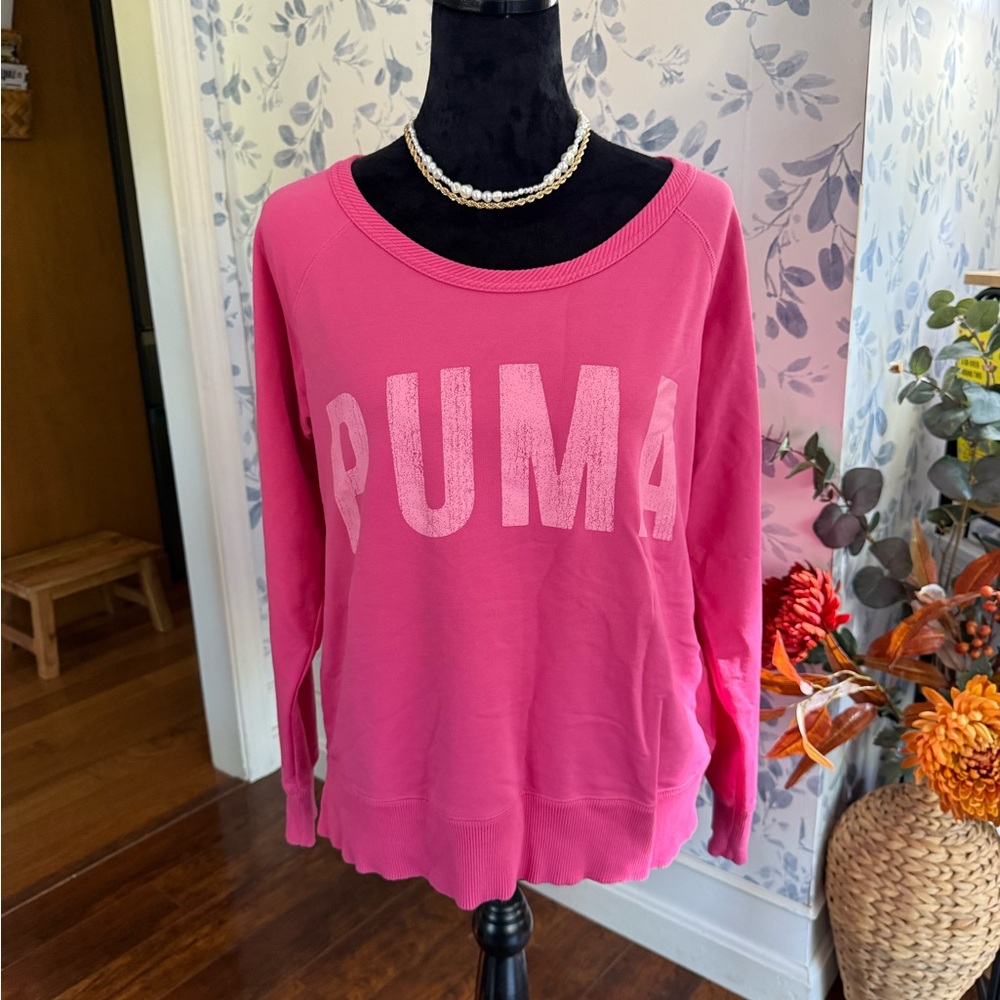 PUMA Women's Vibrant Pink Logo Sweatshirt